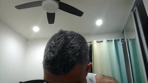 h0nest84 online show from November 13, 2:43 am