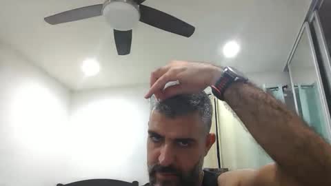 h0nest84 online show from November 15, 7:32 pm