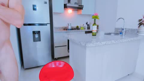 Snapshot of h0ney__p0t chatting on March 12, 11:44 pm Margareth Stallion online show from March 12, 11:44 pm