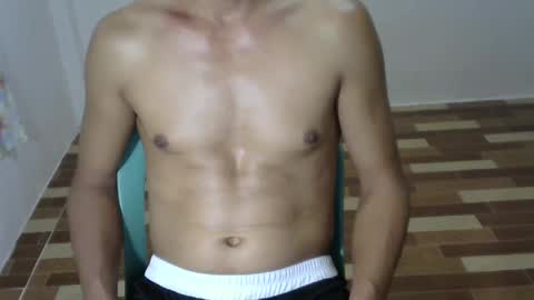 Snapshot of h0t2xh0ry chatting on January 19, 2:04 am Rue online show from January 19, 2:04 am