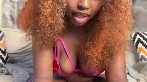 h_o_t_goddess online show from April 24, 5:43 am