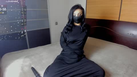 Linda online show from December 18, 2:32 am