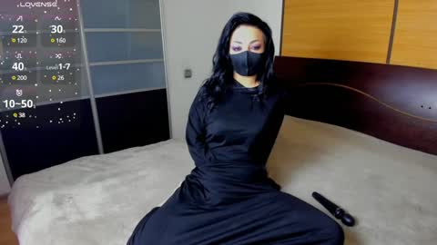 Snapshot of habibi_moon chatting on January 26, 2:35 am Linda online show from January 26, 2:35 am