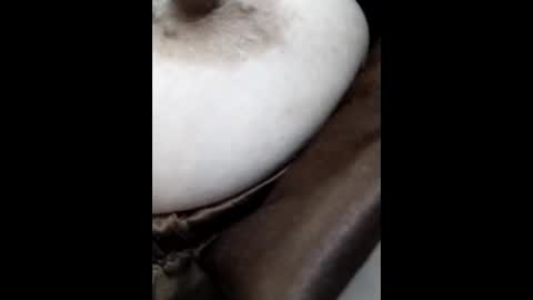 Snapshot of hachi_sweetbabie chatting on January 14, 9:52 pm hachi_sweetbabie online show from January 14, 9:52 pm