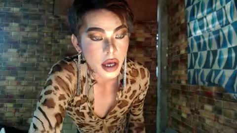 Snapshot of hadasam26 chatting on December 18, 7:58 am SAM online show from December 18, 7:58 am