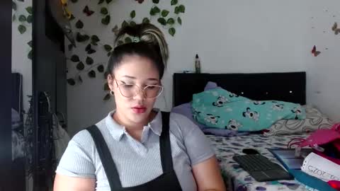 hader_wild21 online show from February 11, 4:46 pm