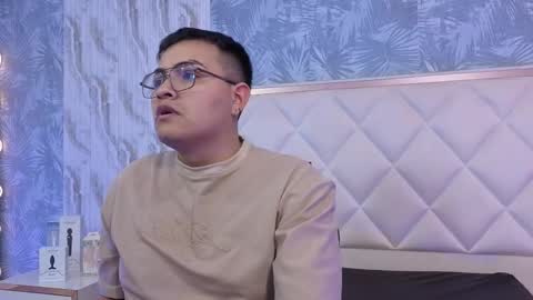 Snapshot of hades_tay chatting on December 19, 11:39 am hades online show from December 19, 11:39 am