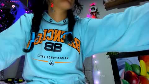 Snapshot of hadesxpersefone chatting on December 23, 3:48 am hadesxpersefone online show from December 23, 3:48 am