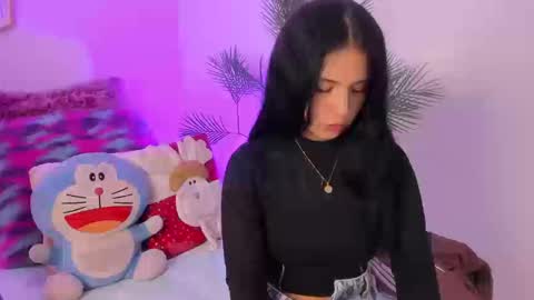 Hadid online show from January 7, 8:00 pm