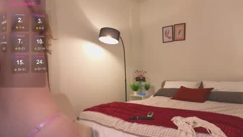 Snapshot of hadleynichols chatting on February 23, 6:12 pm Hi Im Rebecca Glad to see you in my room PVT is open online show from February 23, 6:12 pm