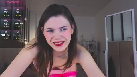 im Haley dont forget give my thumbs up online show from November 25, 10:04 am