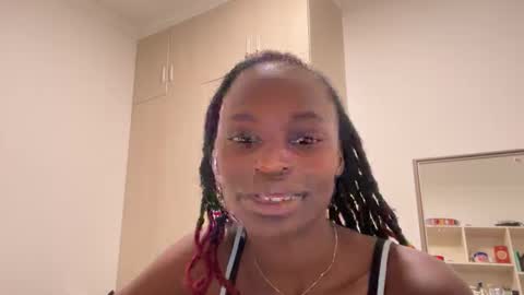 Snapshot of hailey_26 chatting on November 9, 3:32 pm hailey_26 online show from November 9, 3:32 pm