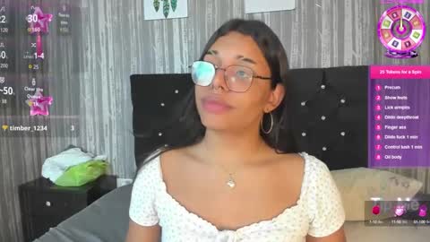 hailey_johnsonn online show from September 19, 12:39 pm