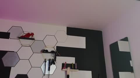 haileycat_ online show from January 27, 6:09 am