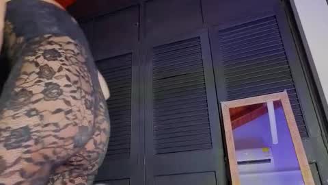 haileycat_ online show from March 18, 2:47 am