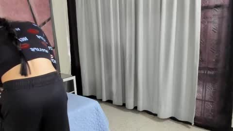 Snapshot of haileyduke chatting on September 9, 12:05 pm Hailey online show from September 9, 12:05 pm