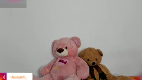 Hailey online show from February 15, 1:13 am