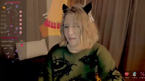 Snapshot of haileyfoxy chatting on March 5, 5:07 am Hailey online show from March 5, 5:07 am