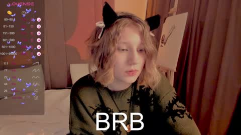 Snapshot of haileyfoxy chatting on March 10, 8:26 am Hailey online show from March 10, 8:26 am