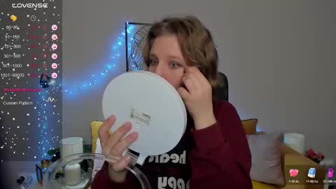 Snapshot of haileyfoxy chatting on October 4, 8:56 am Hailey online show from October 4, 8:56 am