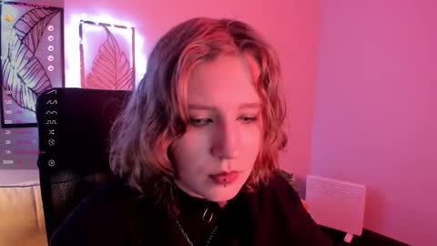 Snapshot of haileyfoxy chatting on November 7, 8:58 am Hailey online show from November 7, 8:58 am