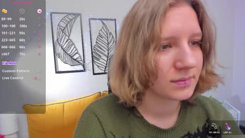 Snapshot of haileyfoxy chatting on December 21, 9:27 am Hailey online show from December 21, 9:27 am