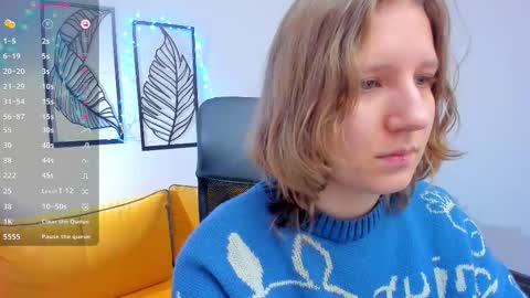 Snapshot of haileyfoxy chatting on December 22, 9:06 am Hailey online show from December 22, 9:06 am