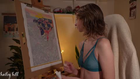 Snapshot of haileyhill chatting on December 17, 1:07 am HaileyHill online show from December 17, 1:07 am