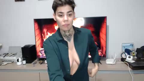 Snapshot of haileylucy chatting on February 11, 9:42 pm Lucy online show from February 11, 9:42 pm
