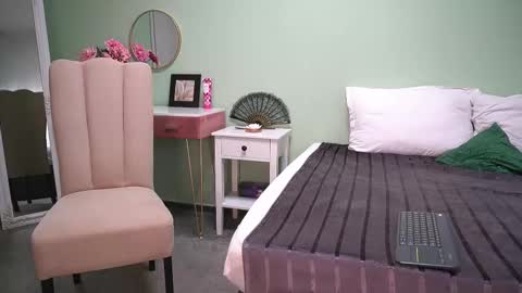 Hailey online show from September 30, 3:11 am