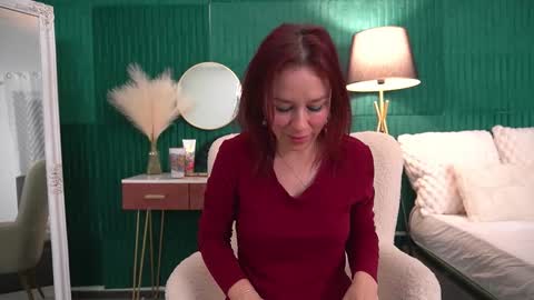 Hailey online show from November 29, 3:53 am