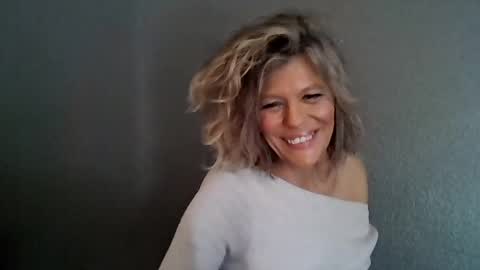 Hailey online show from February 16, 7:54 pm