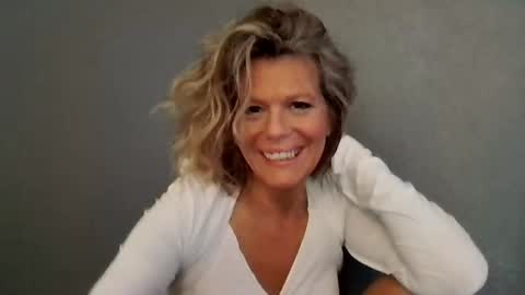 Hailey online show from February 22, 5:44 pm