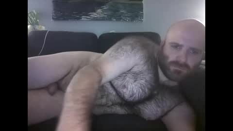 Snapshot of hairiestbear chatting on May 24, 9:47 am Hairiest Bear online show from May 24, 9:47 am