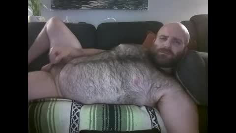 Snapshot of hairiestbear chatting on May 30, 3:14 am Hairiest Bear online show from May 30, 3:14 am