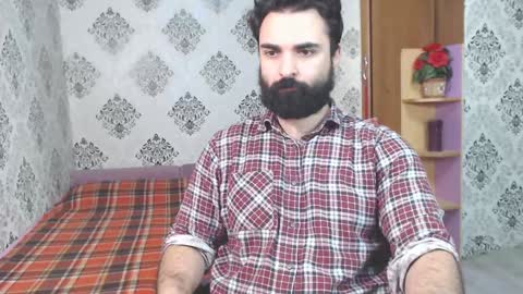 Hairy Tyler online show from December 8, 1:25 pm