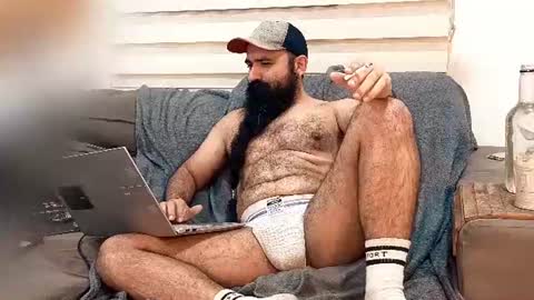 Hairy Beard Smoker online show from June 28, 8:37 pm