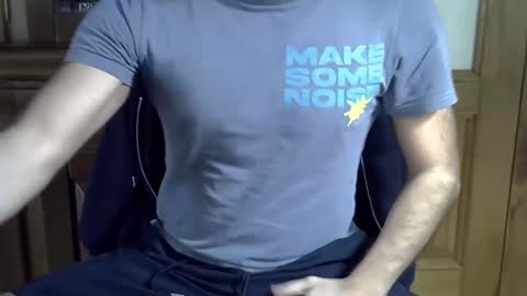 Snapshot of hairydaduncut chatting on February 19, 12:55 pm hairydaduncut online show from February 19, 12:55 pm