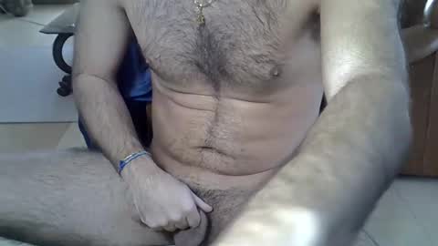 Snapshot of hairydaduncut chatting on November 28, 1:47 pm hairydaduncut online show from November 28, 1:47 pm