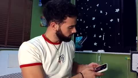 Snapshot of hairyholetop chatting on December 10, 4:02 am hairyholetop online show from December 10, 4:02 am