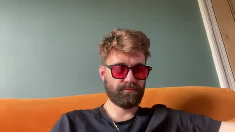 Snapshot of hairyhungbi69 chatting on July 19, 12:20 pm hairyhungbi69 online show from July 19, 12:20 pm