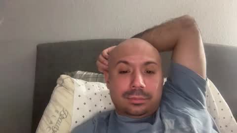 Snapshot of hairyman30000 chatting on November 16, 10:26 pm hairyman30000 online show from November 16, 10:26 pm