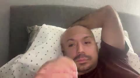 Snapshot of hairyman30000 chatting on November 20, 2:56 am hairyman30000 online show from November 20, 2:56 am