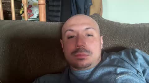 Snapshot of hairyman30000 chatting on February 5, 12:15 am hairyman30000 online show from February 5, 12:15 am