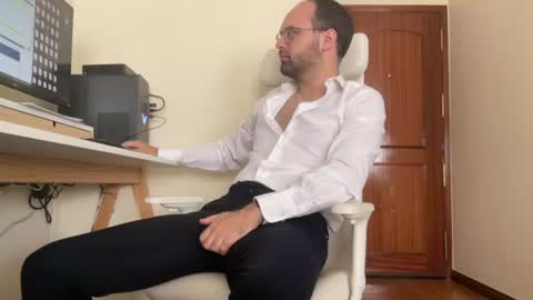 Snapshot of hairynewland94 chatting on July 19, 10:30 am NewLand online show from July 19, 10:30 am