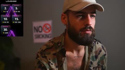 Snapshot of hairyrobxxx chatting on October 10, 6:29 pm HairyRobXxX online show from October 10, 6:29 pm