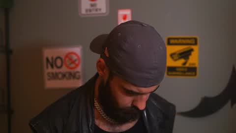 HairyRobXxX online show from November 28, 10:45 pm