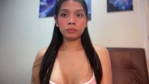 YOUR SIDECHIC HAILEY online show from March 27, 8:08 pm