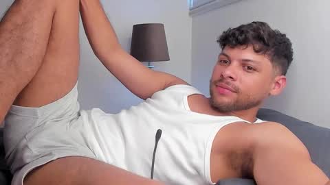 Independent       model  online show from March 7, 9:12 pm