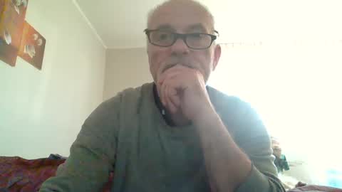 Snapshot of halfage chatting on December 2, 1:57 pm other side of love online show from December 2, 1:57 pm